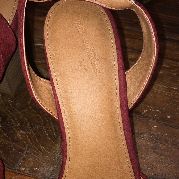 Maroon red sandals(size 8) never worn! - Picture 5 of 5